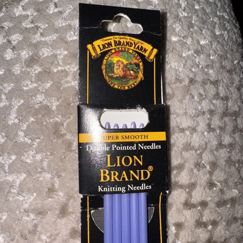Lion Brand Yarn Knitting Needles Size US 6 (4.00‎ mm) 8